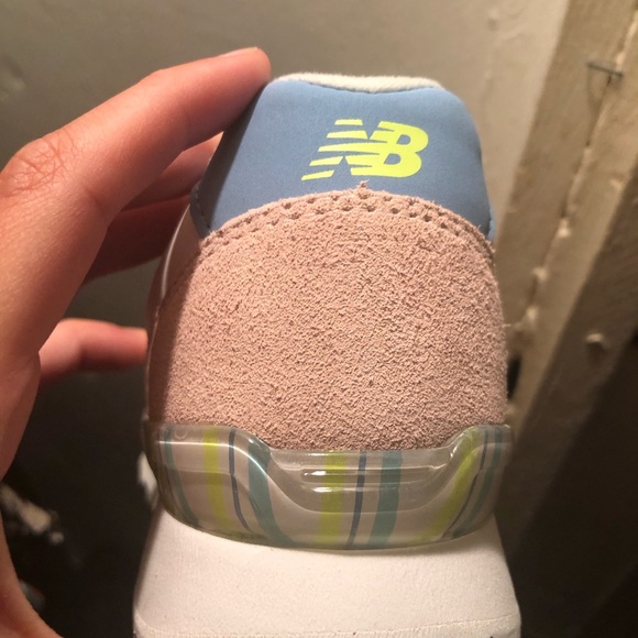 BRAND NEW pink suede new balances - Picture 4 of 4